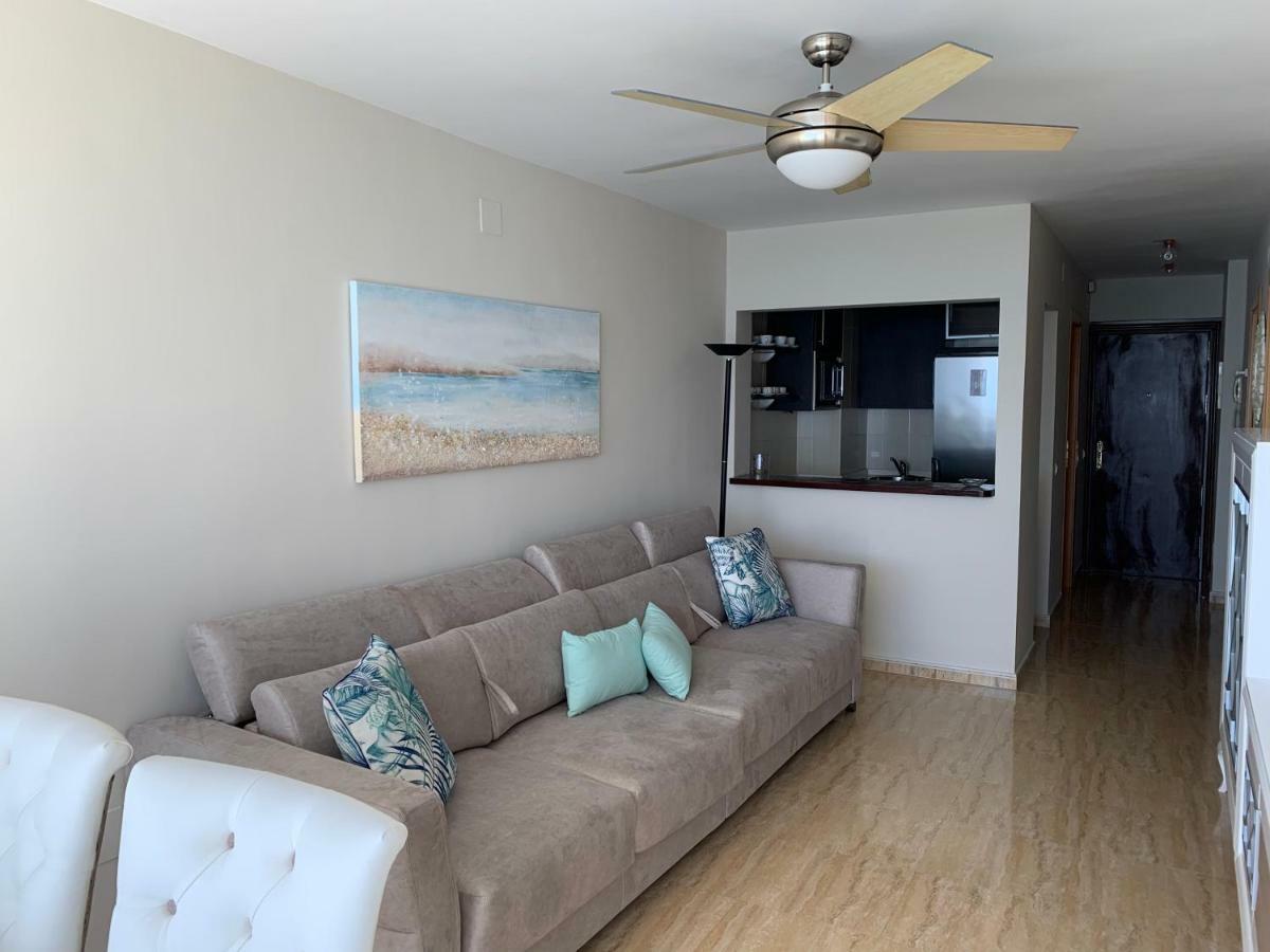 Apartament Aguamarina On The Beach Front Appartamento Mijas Costa Esterno foto