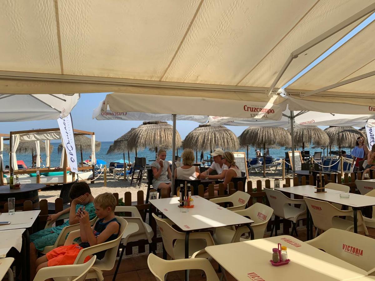 Apartament Aguamarina On The Beach Front Appartamento Mijas Costa Esterno foto