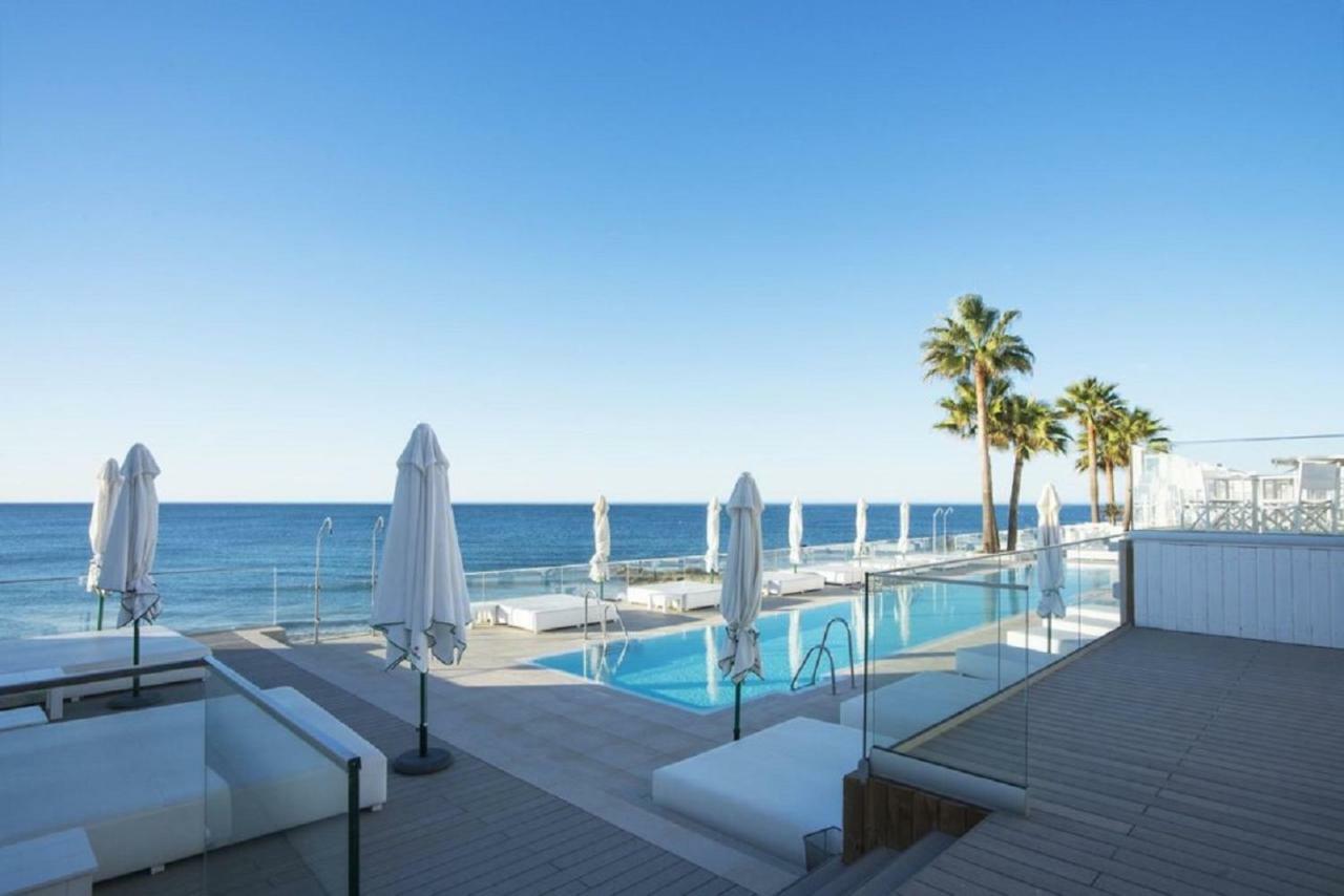 Apartament Aguamarina On The Beach Front Appartamento Mijas Costa Esterno foto