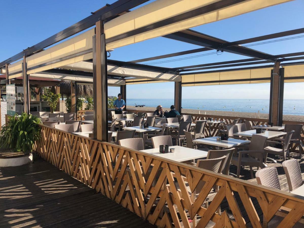 Apartament Aguamarina On The Beach Front Appartamento Mijas Costa Esterno foto