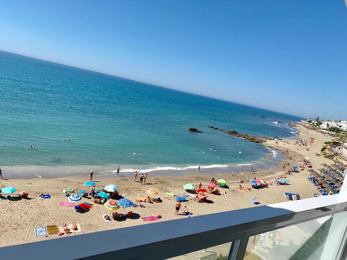 Apartament Aguamarina On The Beach Front Appartamento Mijas Costa Esterno foto